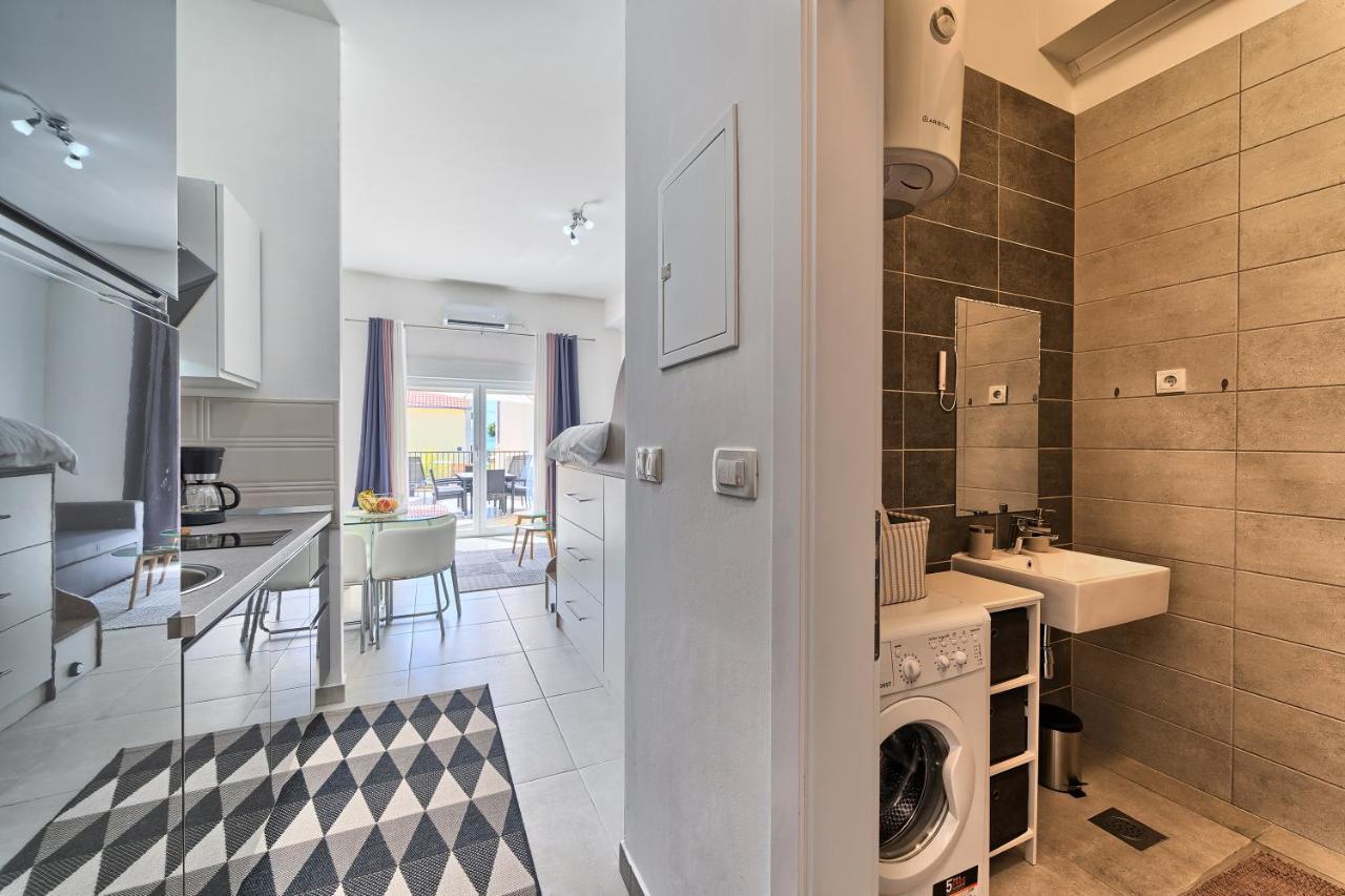 Terrace Apartment Danny Kastela Bagian luar foto